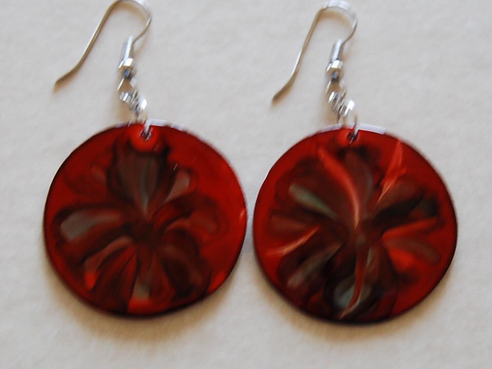 Small Red Flower Oyster Shell Earrings 
